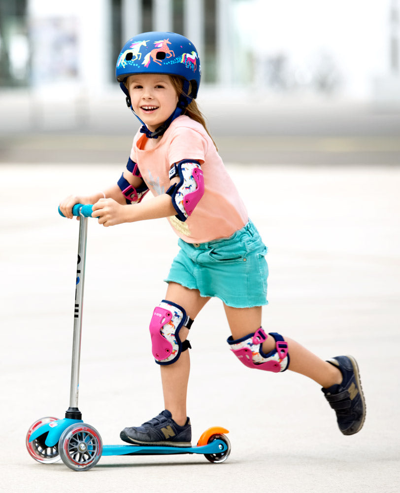 Helmet and knee pads for 7 year old hotsell